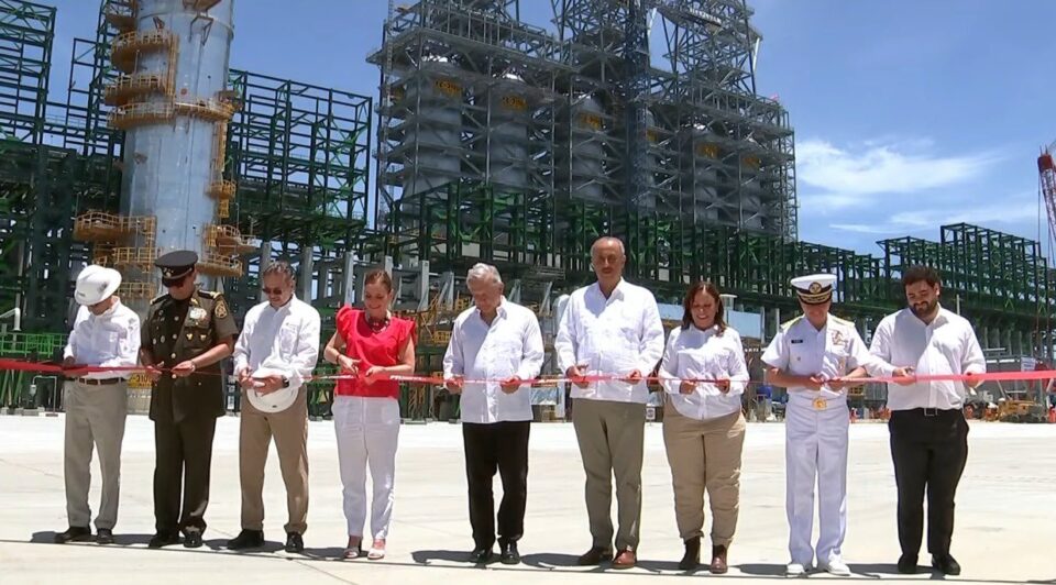 AMLO inaugura refinería Olmeca en Dos Bocas