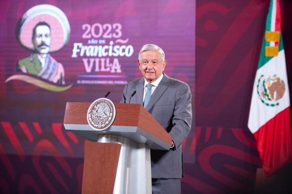 El presidente Andrés Manuel López Obrador informó que Infonavit permitirá la incorporación de trabajadores independientes a partir del 1° de enero de 2024.