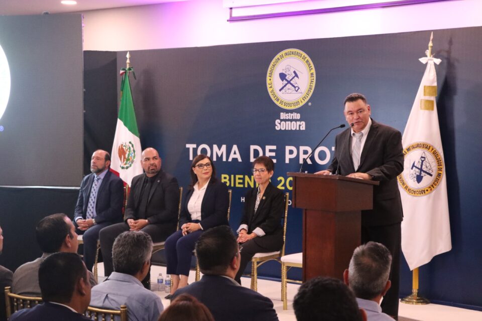 David Ramos Félix rinde protesta como presidente de AIMMGM Distrito Sonora
