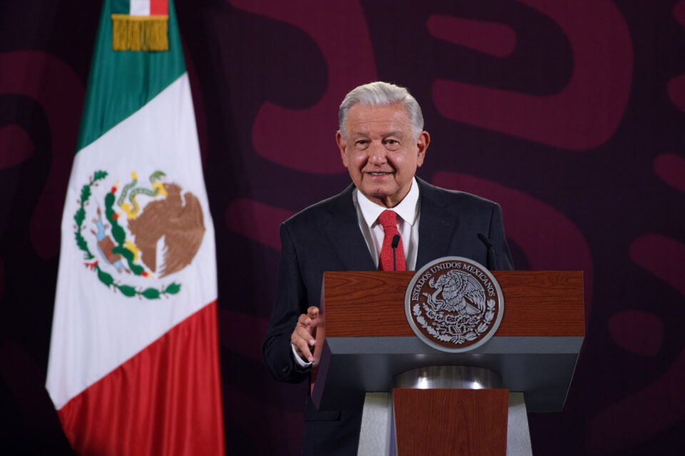 El presidente Andrés Manuel López Obrador reafirmó que el litio en territorio mexicano es propiedad de la nación y un mineral estratégico.
