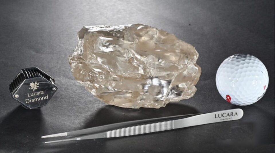 Lucara Diamond descubrió el segundo diamante más grande jamás extraído en términos de tamaño en el mundo y el más grande en más de 100 años.