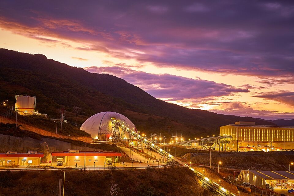 Industrias Peñoles avanza en el uso de energía proveniente de fuentes renovables