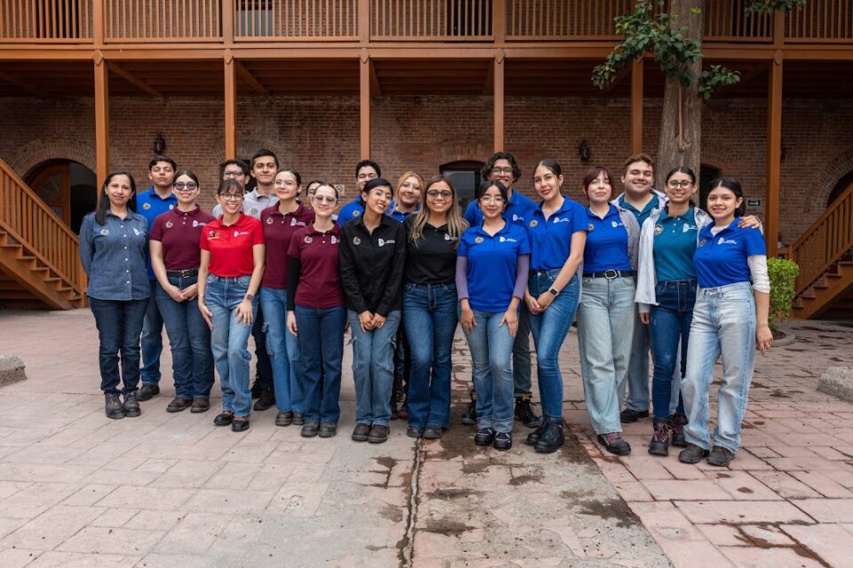 Industrias Peñoles mantiene su compromiso de impulsar la formación de jóvenes