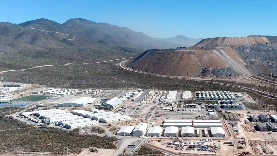 Newmont sale de Orla Mining y refuerza liquidez con 439 mdd