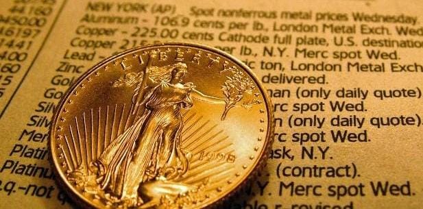 Onza de oro suma cuarta alza mensual; acumula ganancia de 63% en los 11 meses del año