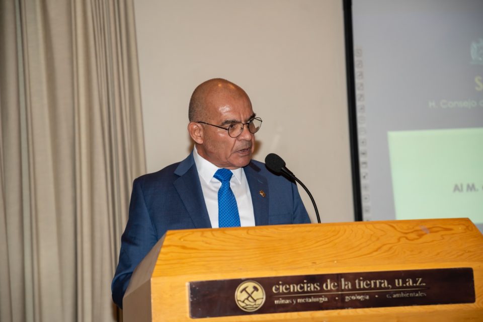 Rubén del Pozo Mendoza rinde protesta como director general de la UACT de la UAZ