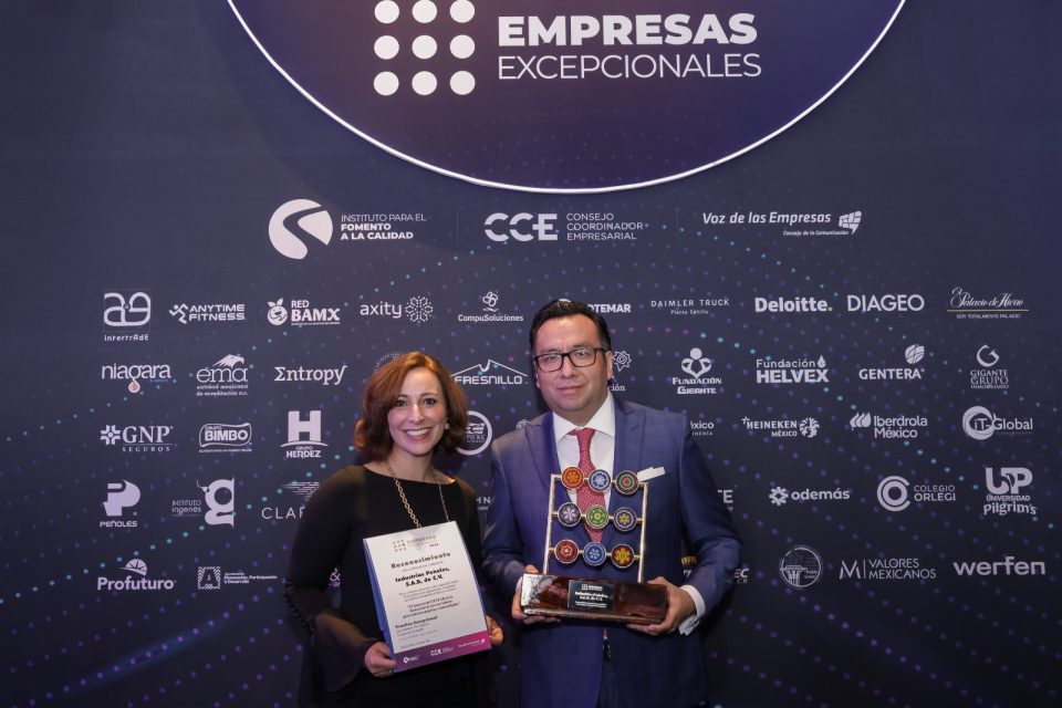 Industrias Peñoles: Empresa Excepcional por transformar vidas a través de la educación