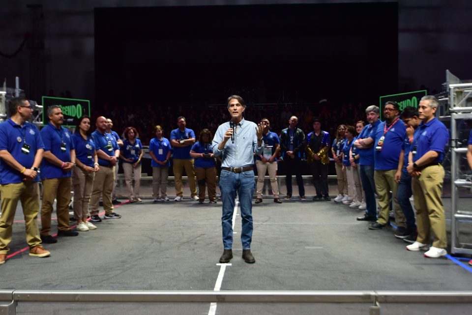 Industrias Peñoles organiza el Regional Laguna de robótica en "Tierra de Dinosaurios"