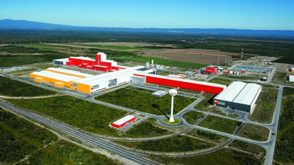 Ternium alcanza el 70% de avance en su nueva acería sustentable de Pesquería